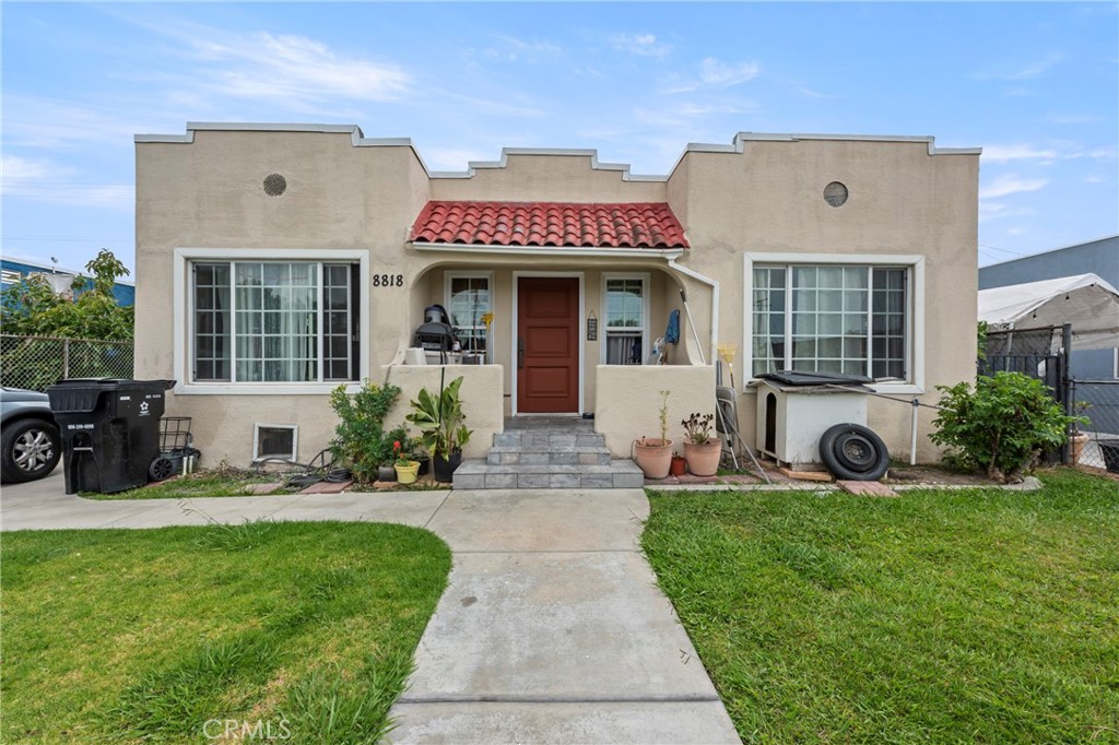 8818 Prince Property Photo 1
