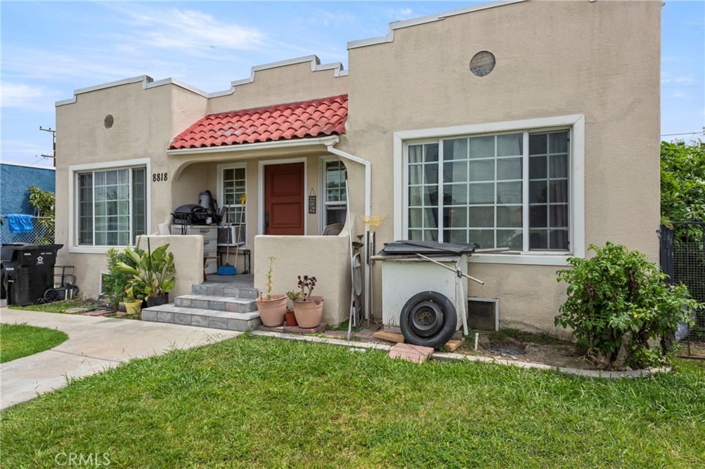 8818 Prince Property Photo 2