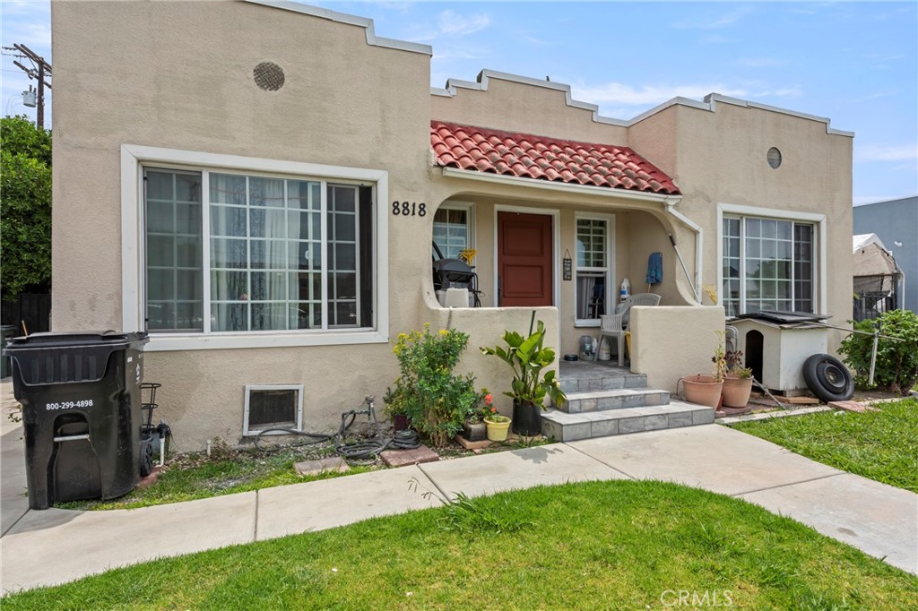 8818 Prince Property Photo 3