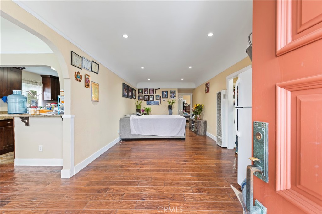 8818 Prince Property Photo 4