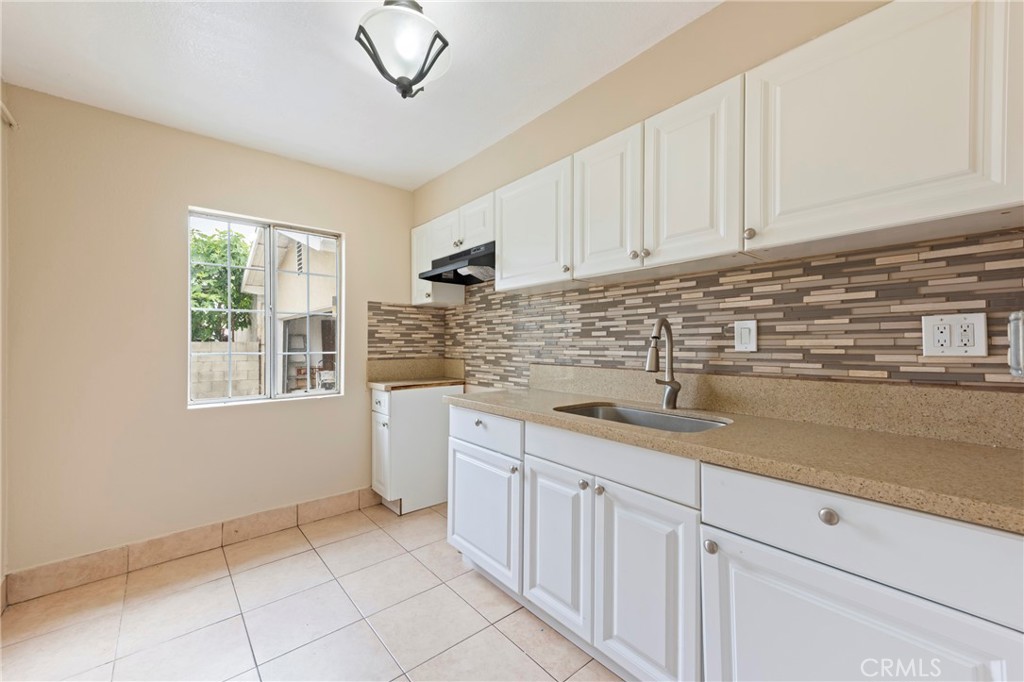 8818 Prince Property Photo 21