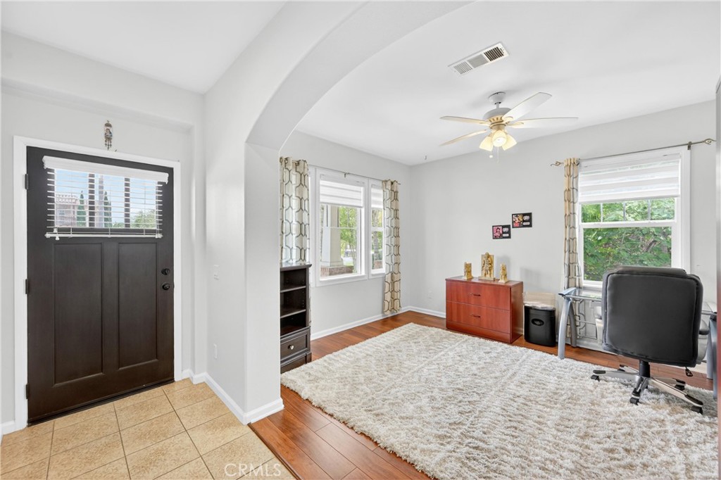 2883 Wolfson Circle Property Photo 6
