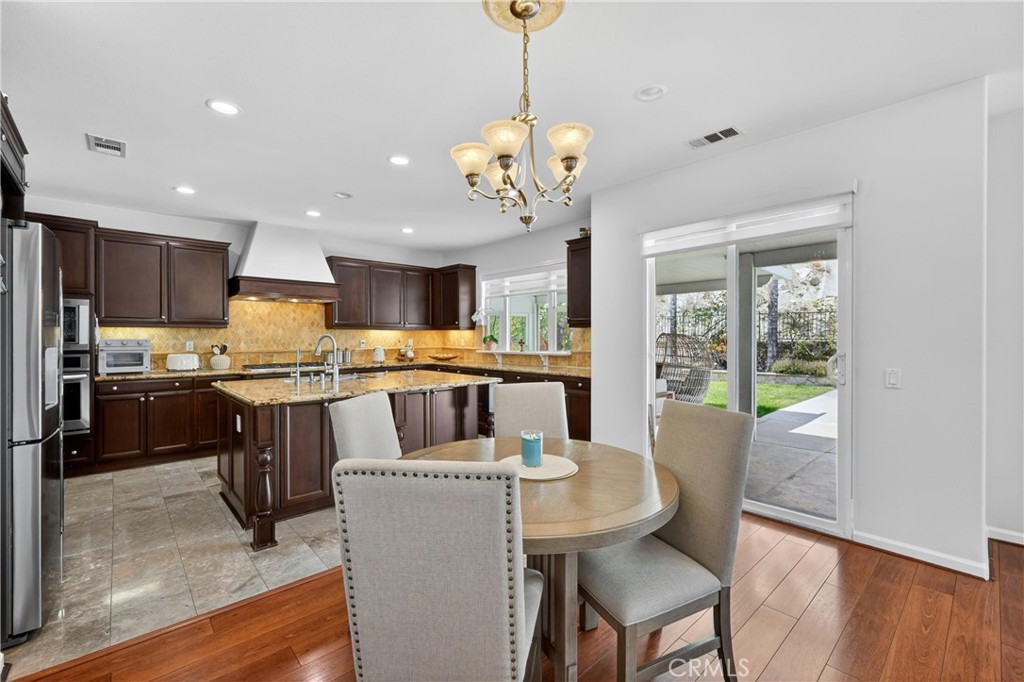 2883 Wolfson Circle Property Photo 18