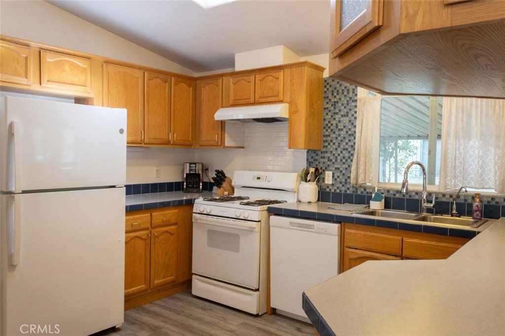 3156 Esplanade 316 Property Photo 6