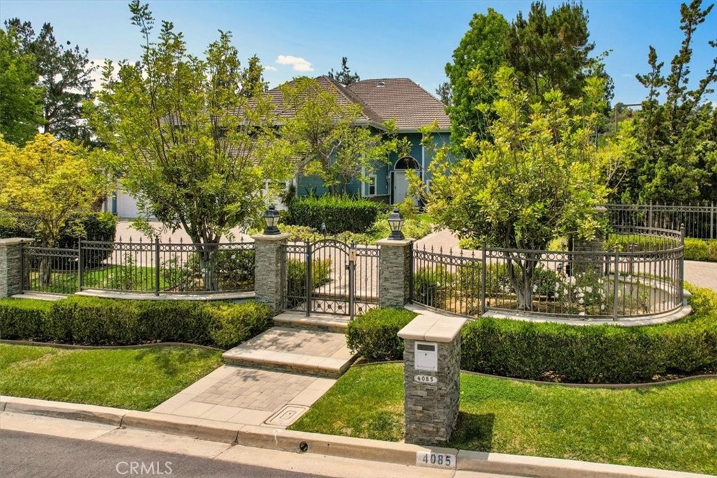 4085 Live Oak Lane Property Photo 4
