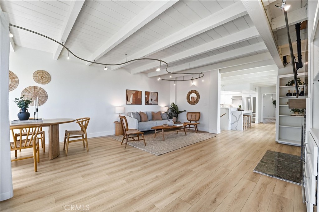 885 Tia Juana Street Property Photo 6