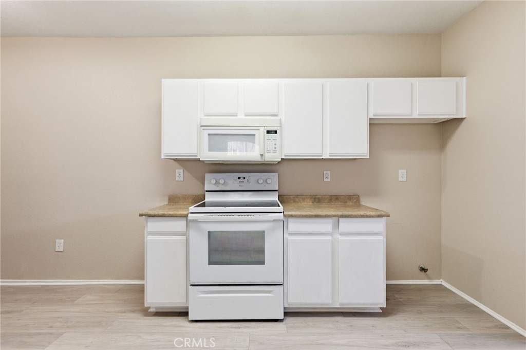 24909 Madison 2324 Property Photo 8