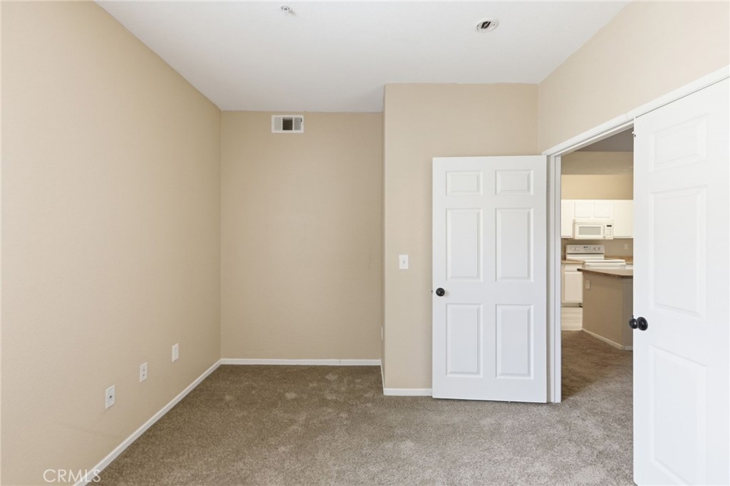 24909 Madison 2324 Property Photo 16