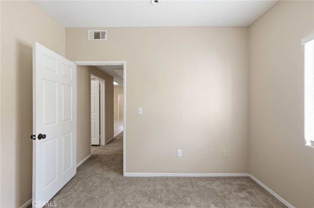 24909 Madison 2324 Property Photo 18