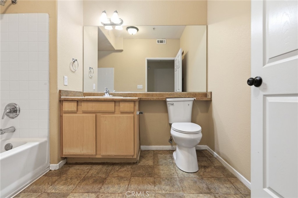 24909 Madison 2324 Property Photo 28