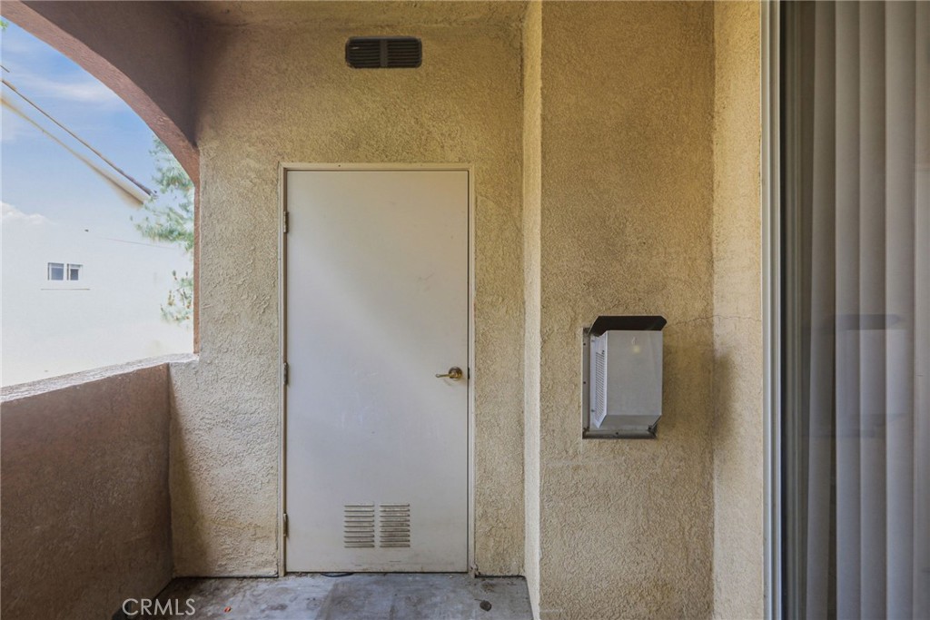 24909 Madison 2324 Property Photo 38