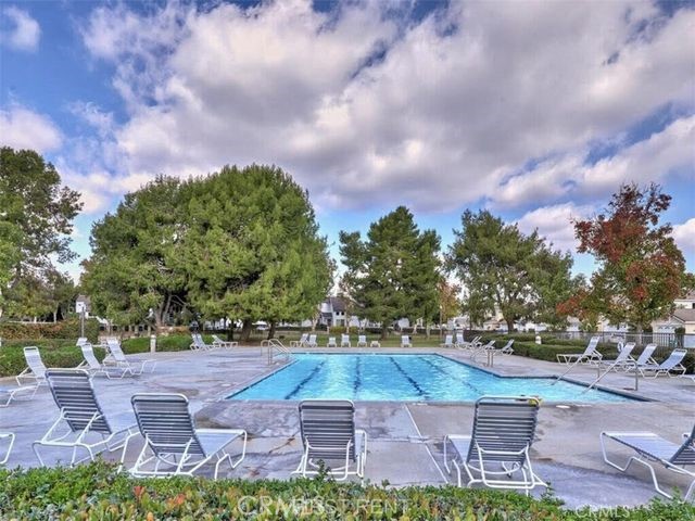 51 Greenmoor Property Photo 25