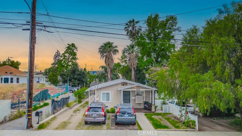 27271 Pacific St Property Photo 3