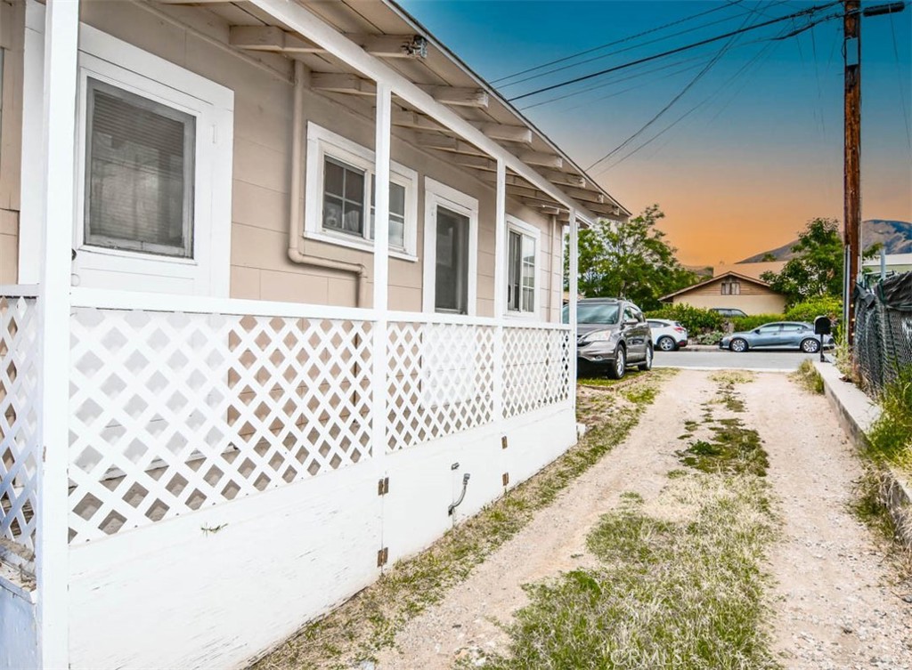 27271 Pacific St Property Photo 4