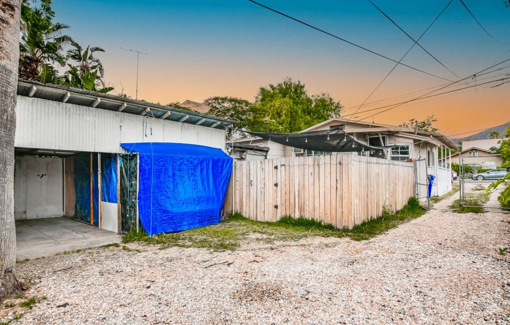 27271 Pacific St Property Photo 5