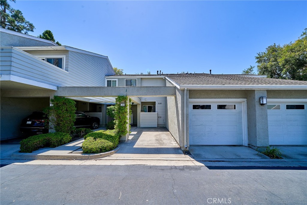 380 Deerfield Property Photo 1