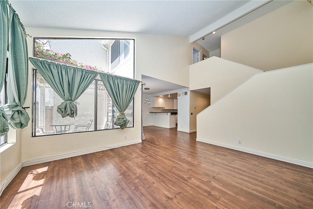 380 Deerfield Property Photo 11