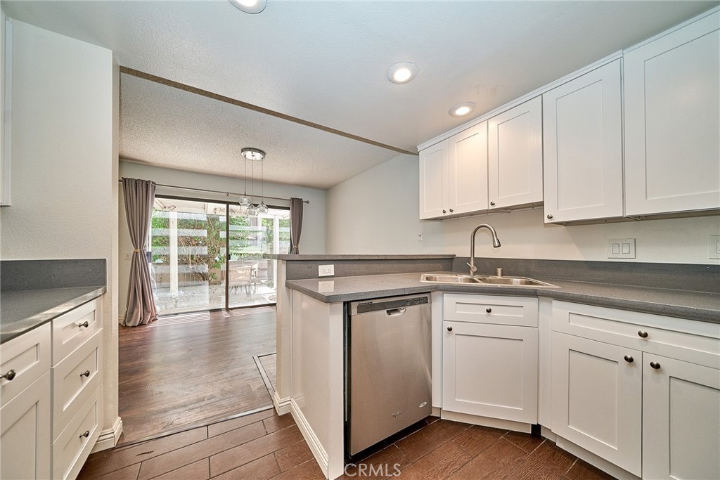 380 Deerfield Property Photo 13