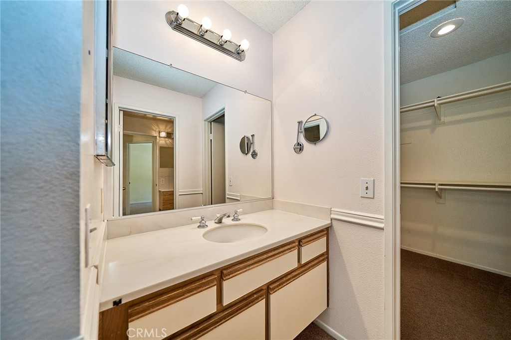 380 Deerfield Property Photo 24