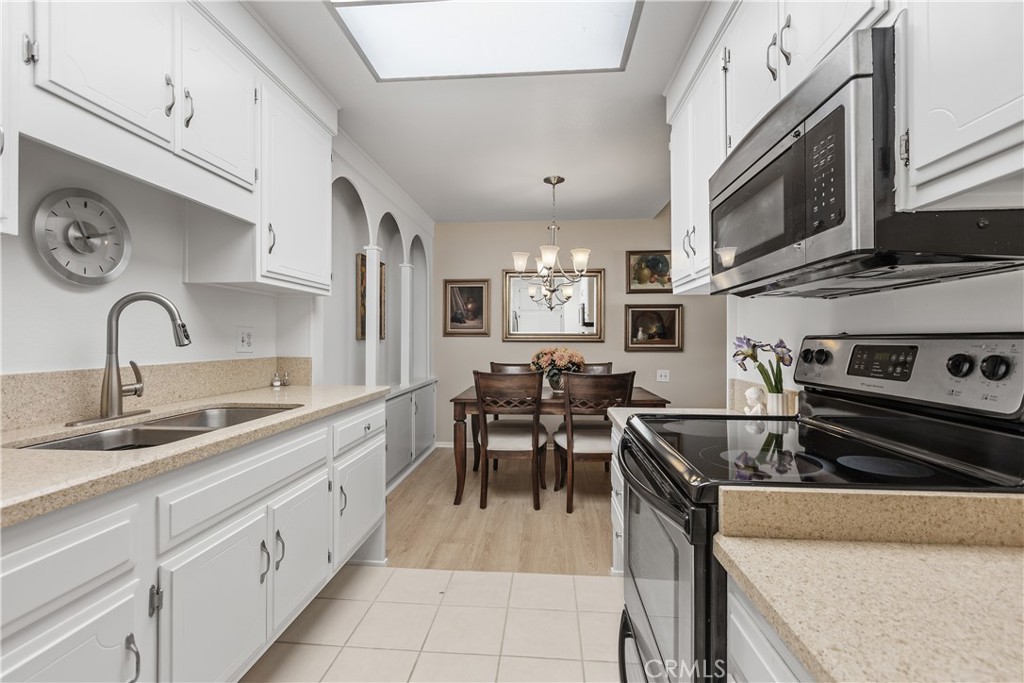 2234 Via Puerta C Property Photo 26