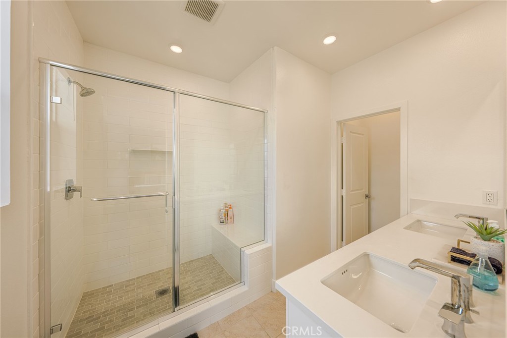 1291 Windmill Property Photo 8