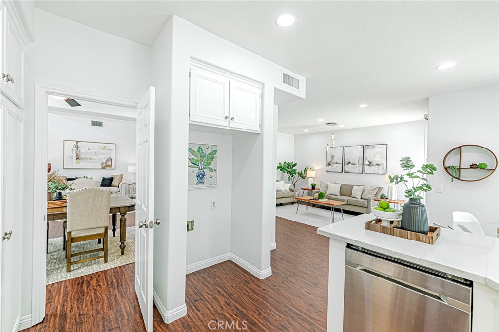 15230 Riviera Lane Property Photo 14