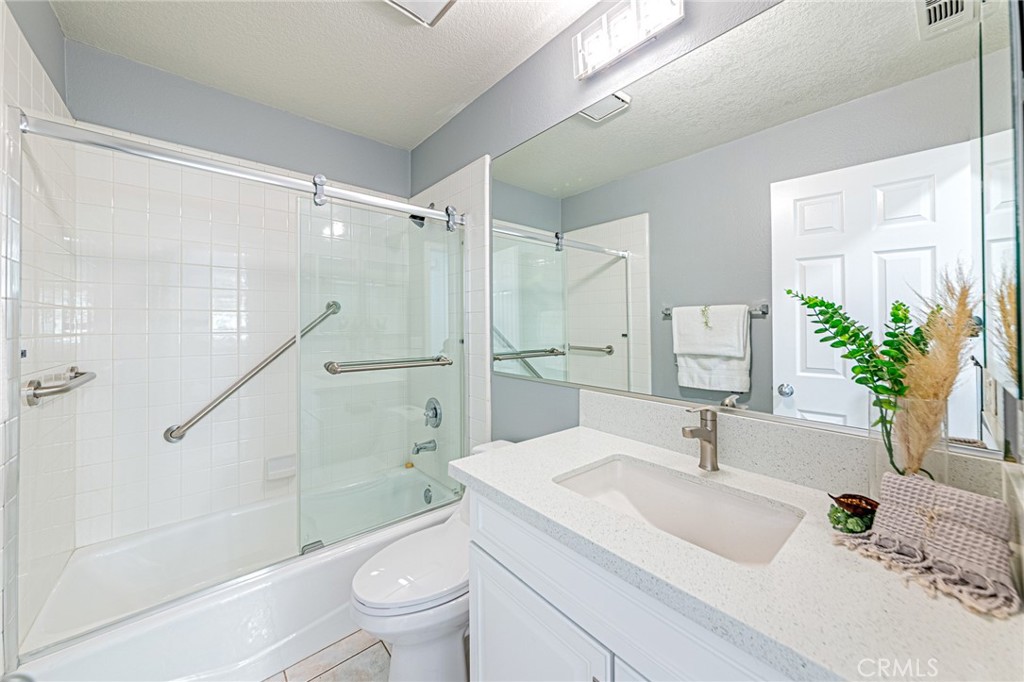 15230 Riviera Lane Property Photo 16