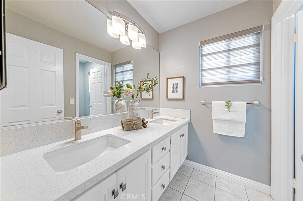 15230 Riviera Lane Property Photo 33