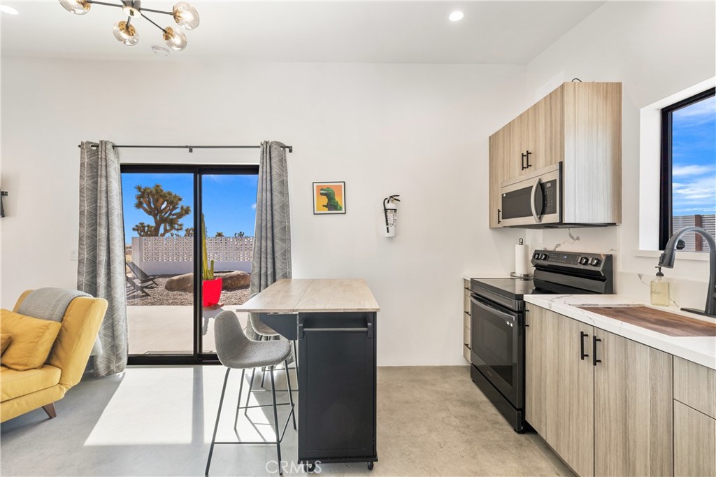 59226 Aberdeen Property Photo 24