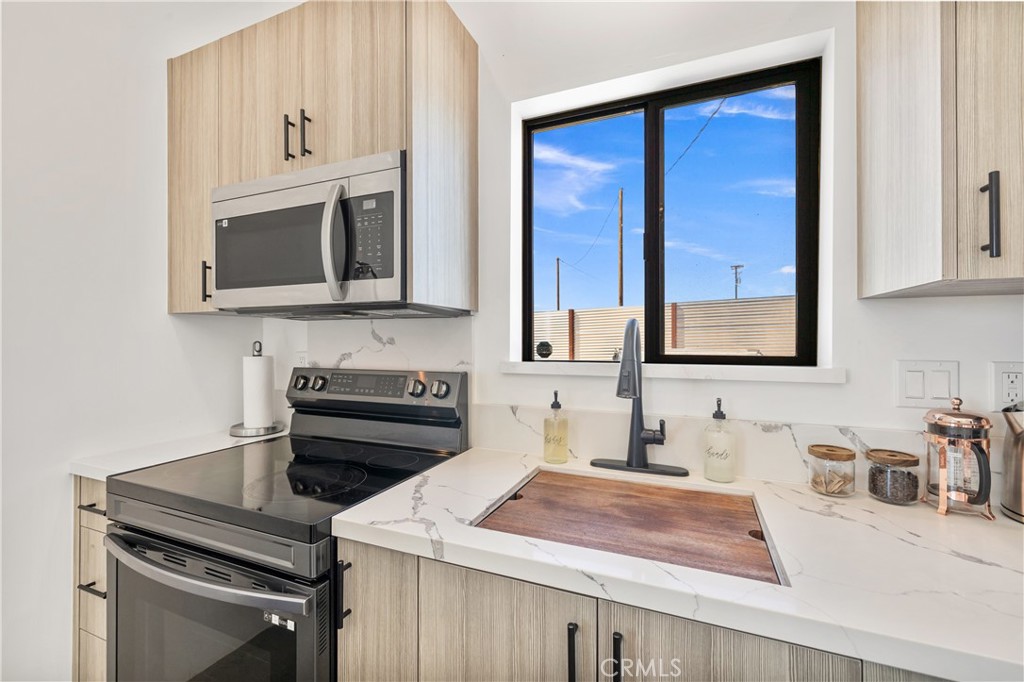 59226 Aberdeen Property Photo 26