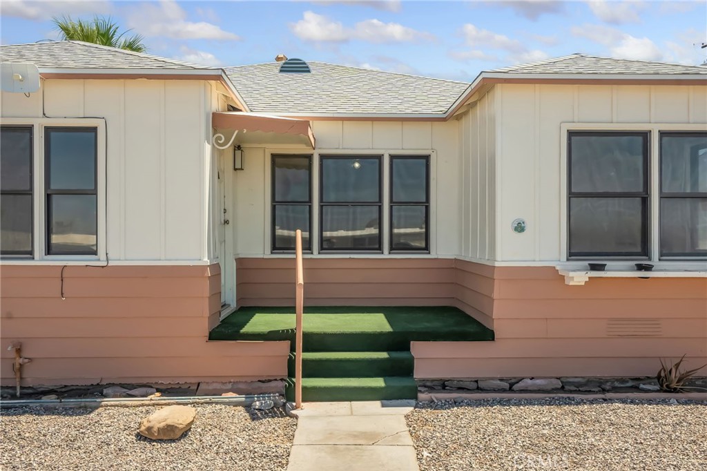 1719 Wasington Street Property Photo 4