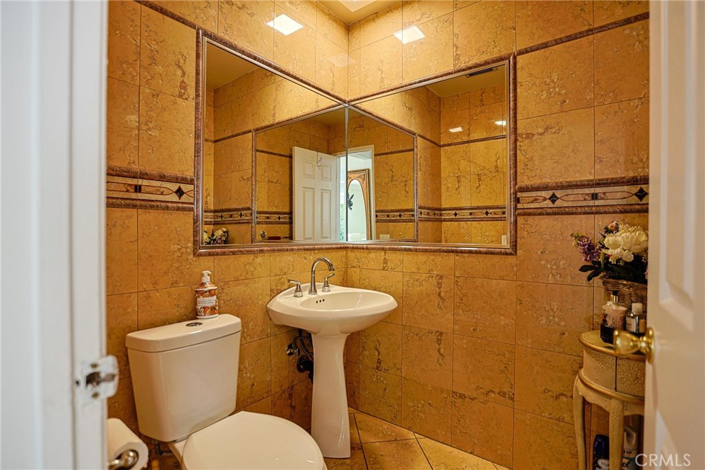 8552 Bermuda Property Photo 5