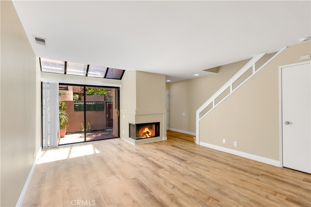 25761 Le Parc 72 Property Photo 5