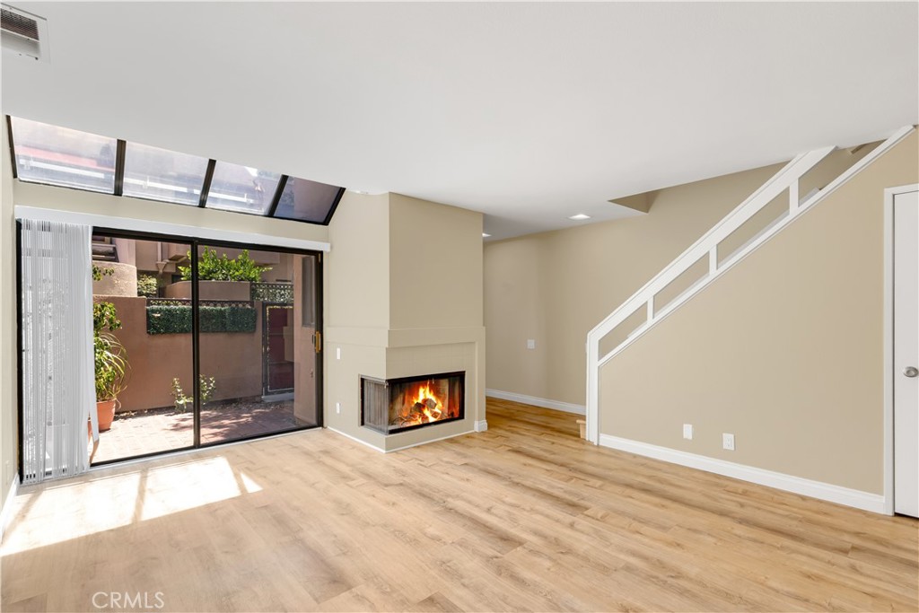 25761 Le Parc 72 Property Photo 7