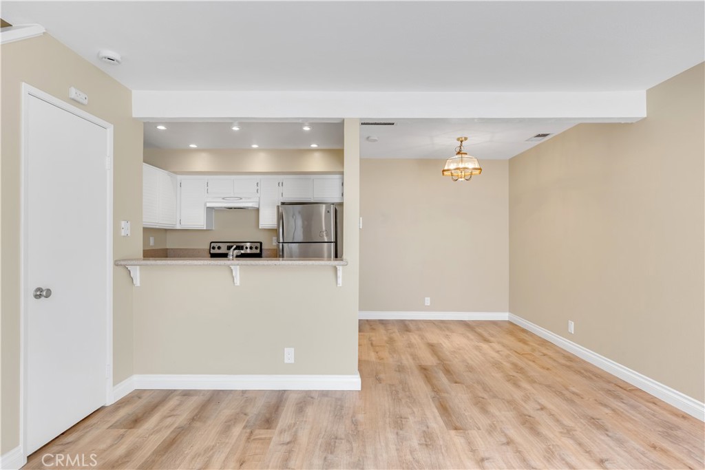 25761 Le Parc 72 Property Photo 15