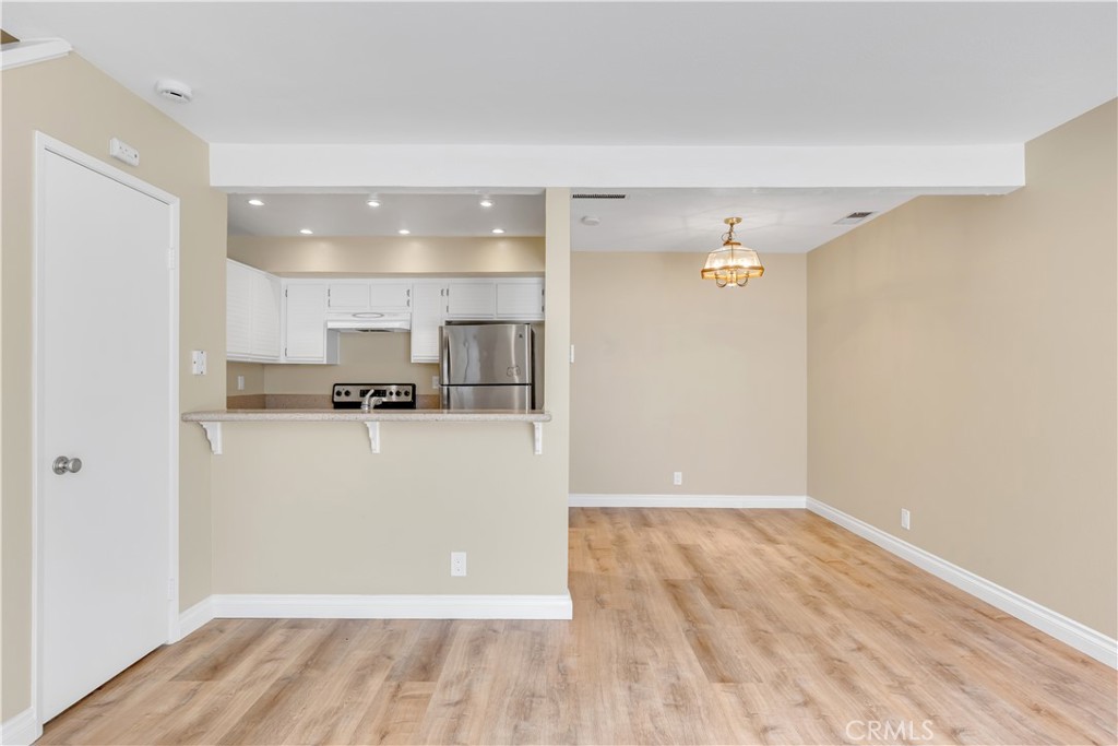 25761 Le Parc 72 Property Photo 16