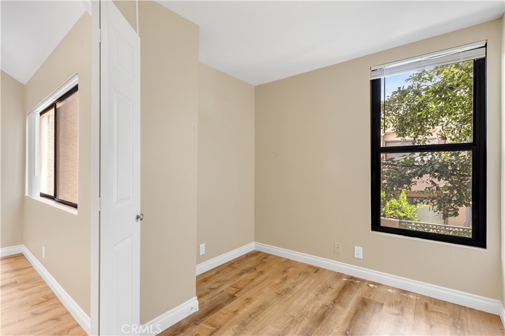 25761 Le Parc 72 Property Photo 24
