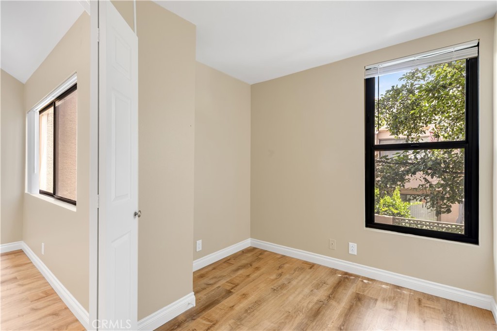 25761 Le Parc 72 Property Photo 24