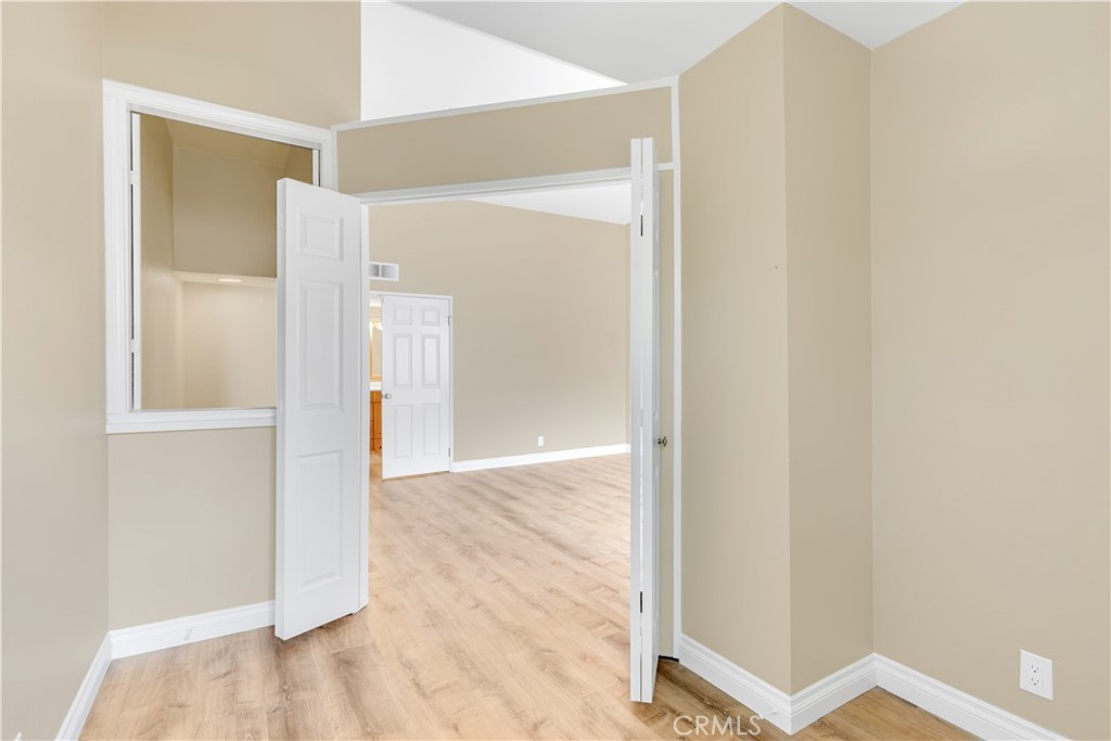 25761 Le Parc 72 Property Photo 25