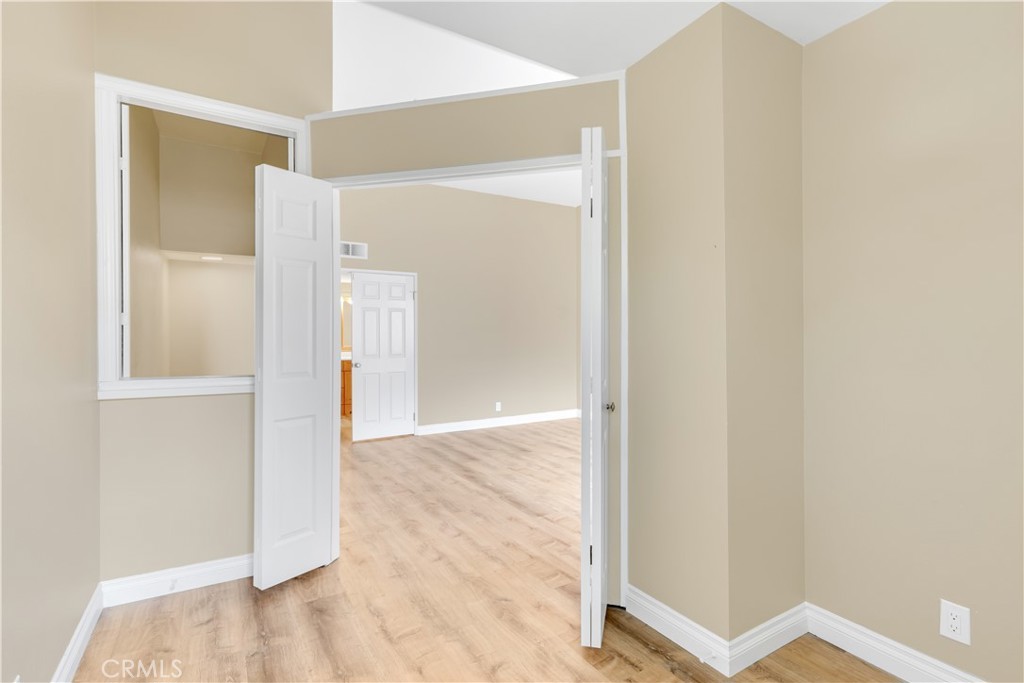 25761 Le Parc 72 Property Photo 25