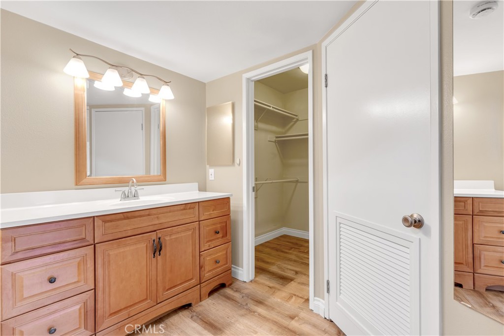 25761 Le Parc 72 Property Photo 27