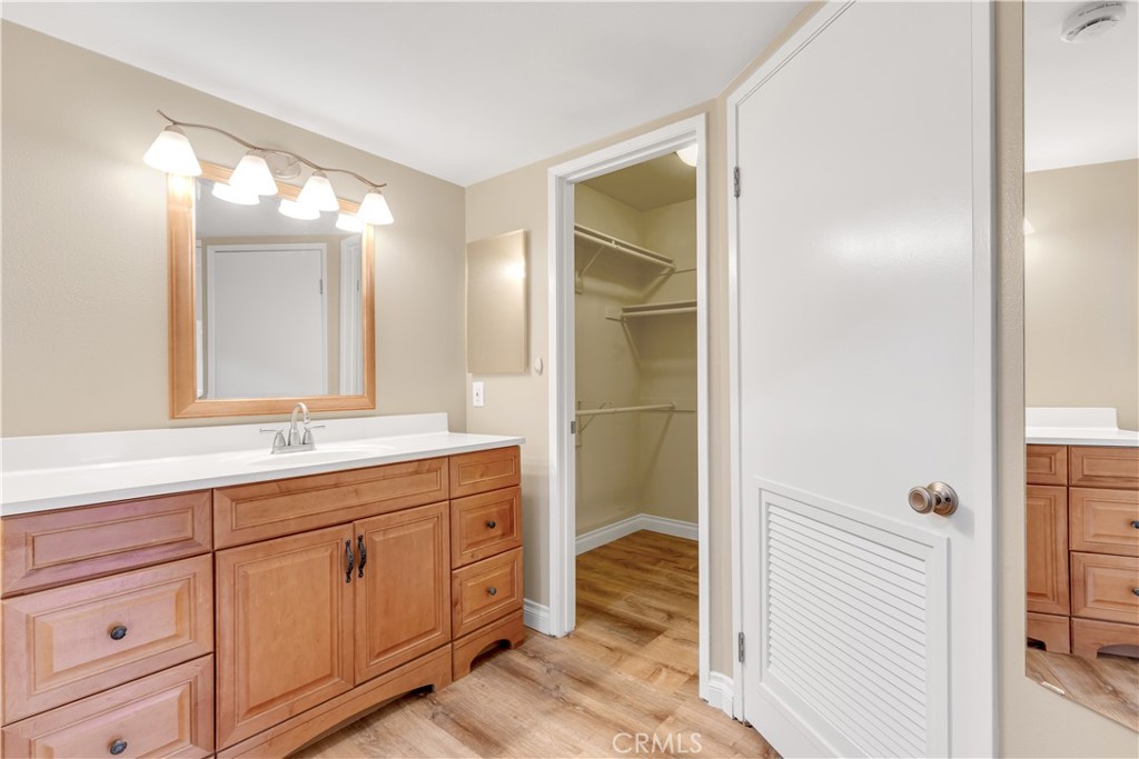 25761 Le Parc 72 Property Photo 27