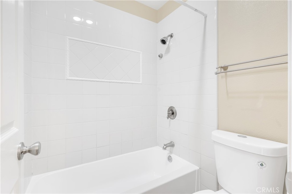25761 Le Parc 72 Property Photo 29