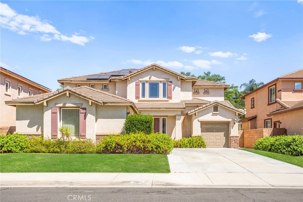 27080 Sapphire Property Photo 2
