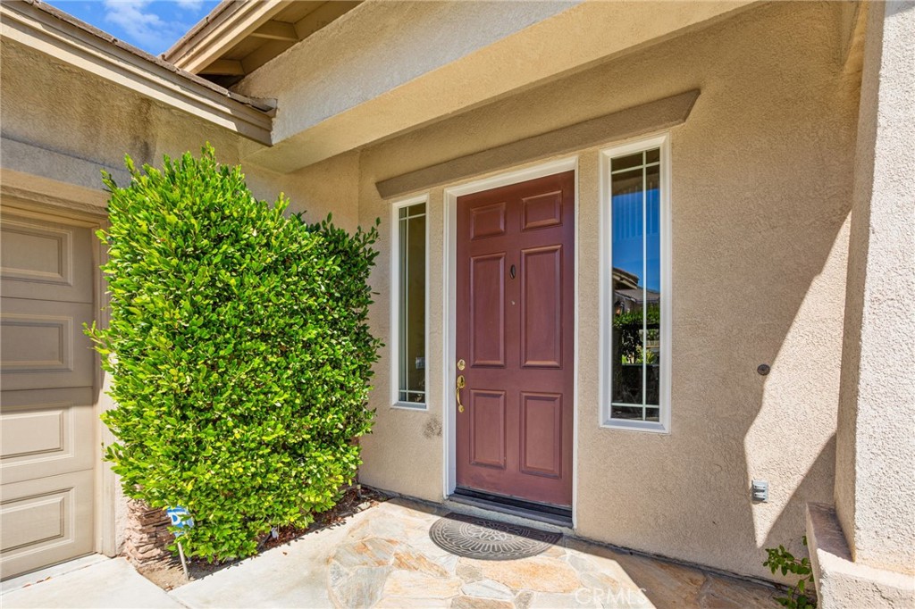 27080 Sapphire Property Photo 3
