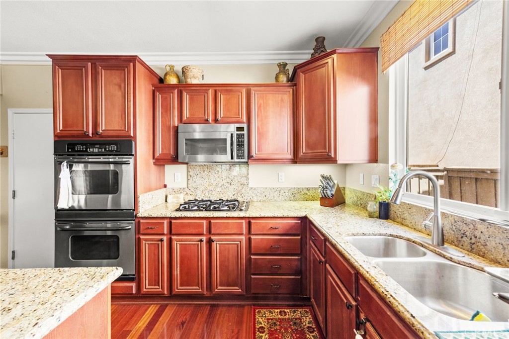 27080 Sapphire Property Photo 12