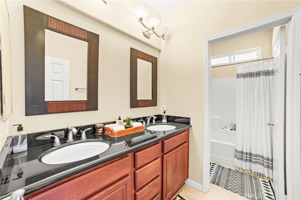 27080 Sapphire Property Photo 29