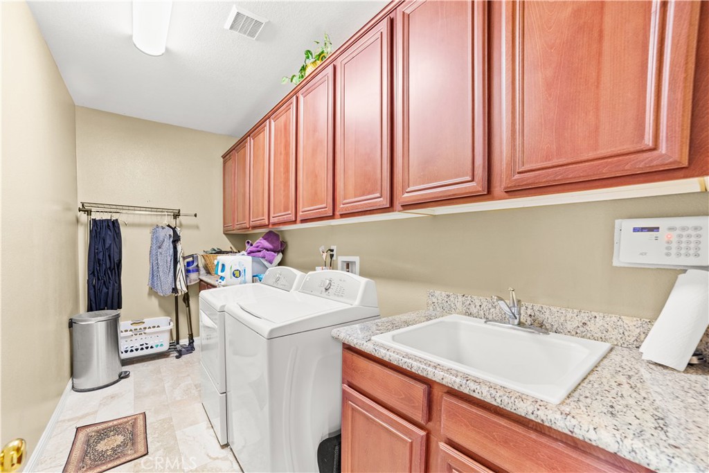 27080 Sapphire Property Photo 34