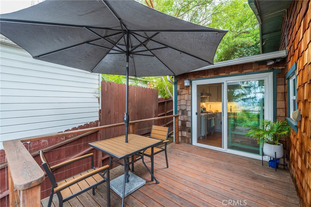 526 Crane Property Photo 16