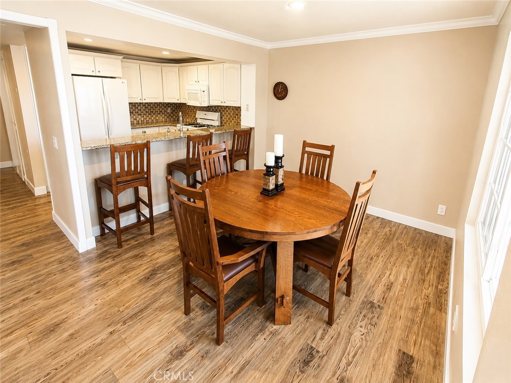 36 Woodleaf Property Photo 6